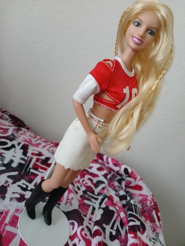 Britney spears doll red - spears, 10