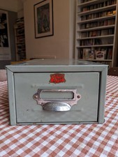 Vintage Veteran Series grey