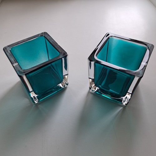 Set deep teal square - of,