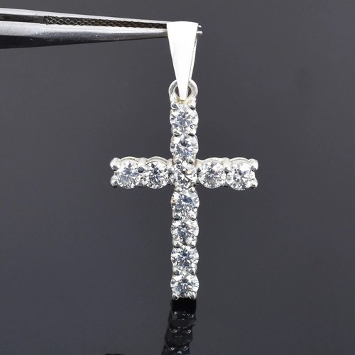 Gorgeous 5ct certified white - 5ct,