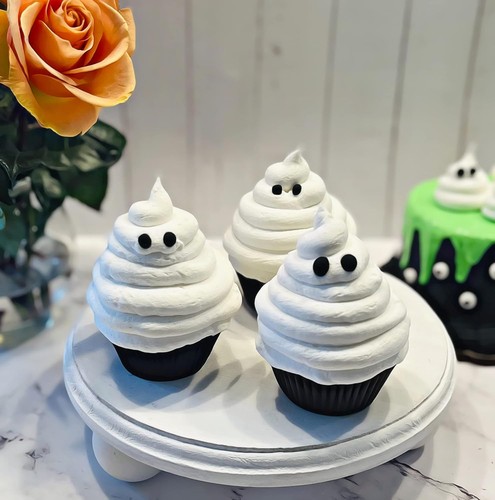 Dezicakes fake cupcakes - fake,