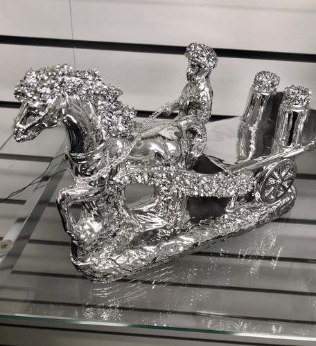 Crushed diamond gypsy horse - diamond,