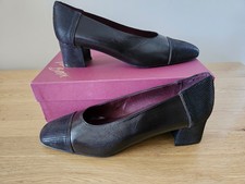 Vintage Vicki Beth court shoe