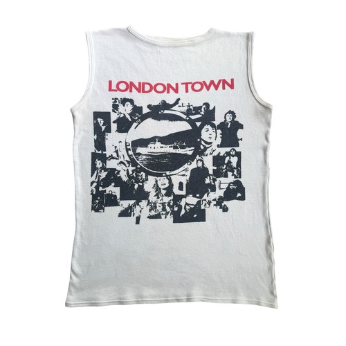 Vintage 1978 wings - wings, town