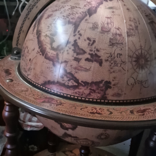 Brown wooden globe bar - globe, cabinet