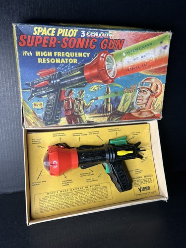 Space pilot colour dan dare - pilot, 3