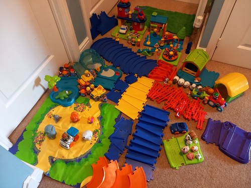 Elc happyland bundle road farm - road,