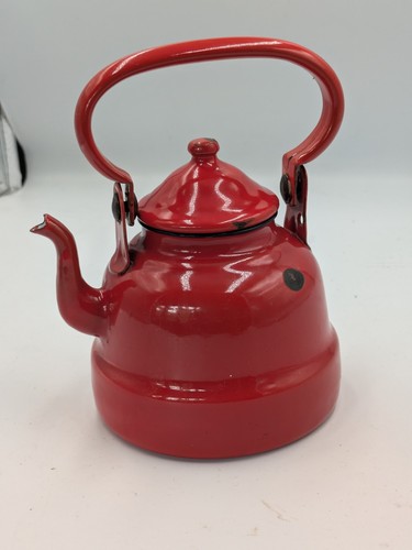 Vintage small red enamel - vintage,