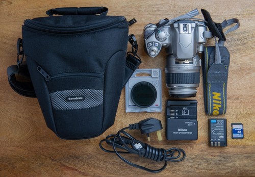 Nikon d40 camera 1mp - 6.1mp, dslr