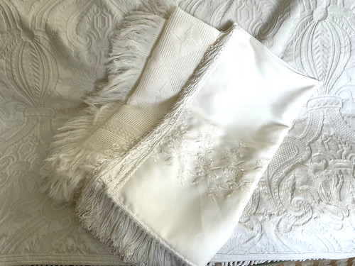 White vintage baby - 2, x