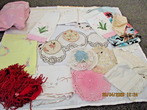 Job lot vintage embroidered - vintage,