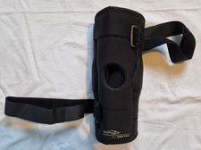 Donjoy Pull on Hinged Knee