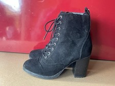 Faith Women's black Suede Lace