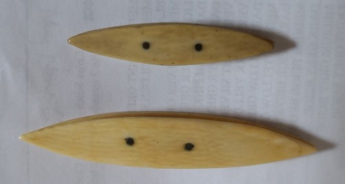 Pair vintage bone tatting - pair,