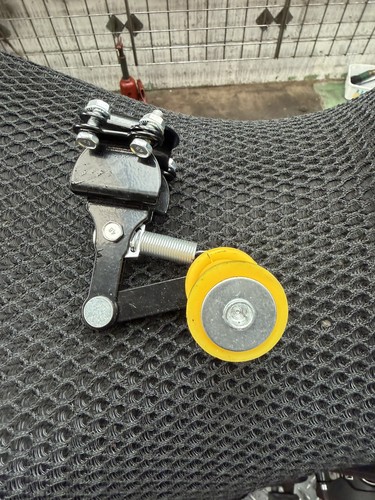 Black adjuster chain tensioner - chain,