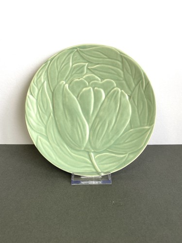 Vintage green tulip - green, design