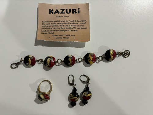 Kazuri hand crafted - hand, kenya
