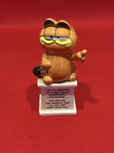 Garfield cat figure - life, is