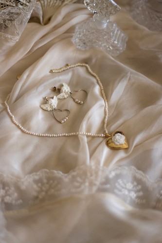 Porcelain rose real - rose,