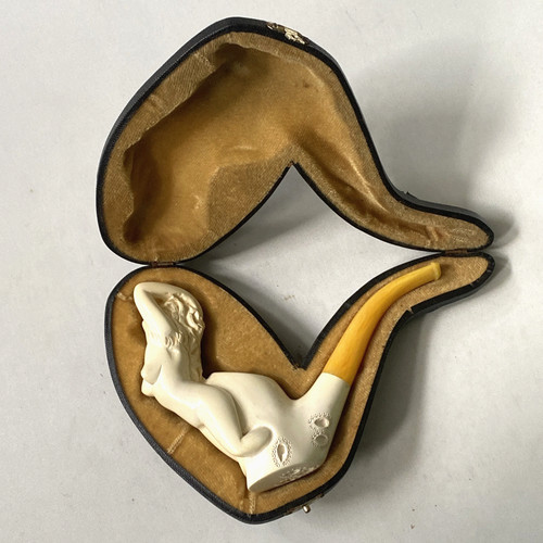 Meerschaum pipe featuring - meerschaum,