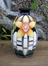 Moorcroft Very Rare MODERN