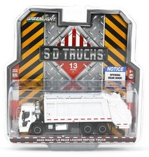1:64 GreenLight *SD TRUCKS 13*