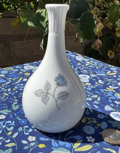 Wedgwood ice rose - rose, bone