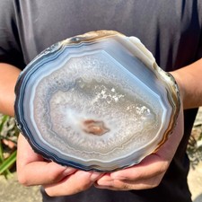 372G Natural beautiful agate