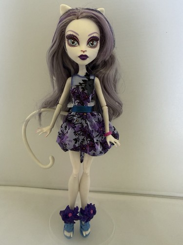 Monster high doll gloom - monster,