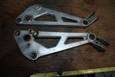 HONDA CBX250RS FOOTREST PEG BRACKET SET PAIR KE5