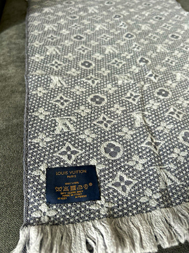 Louis vuitton unisex grey - louis,