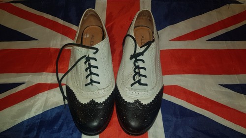 Vintage aldo two tone shoes - two,