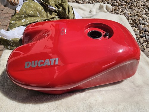 Ducati 748 916 996 - 998, fuel
