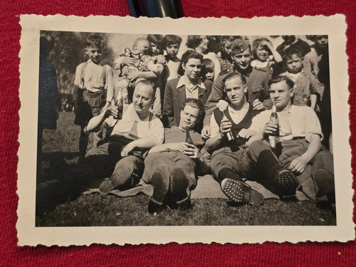 Wehrmacht soldiers family - soldiers,