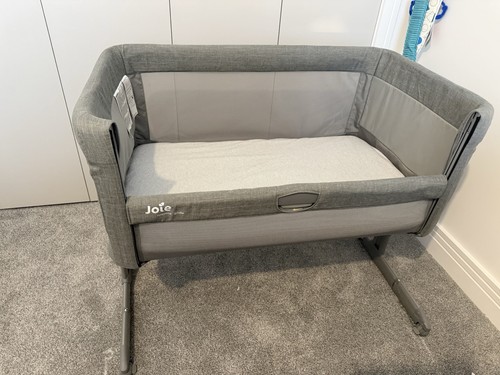Joie gliding bedside crib