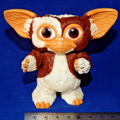 Gremlins gizmo action figure - gremlins,