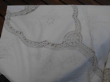 VINTAGE ECRU LINEN & CROCHET