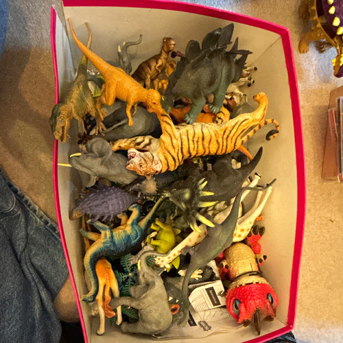 Mixed plastic dinosaur - mixed,