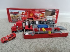 RARE ORIGINAL 2006 Mack Truck + Lightning McQueen Disney Pixar Cars Diecast 1:55