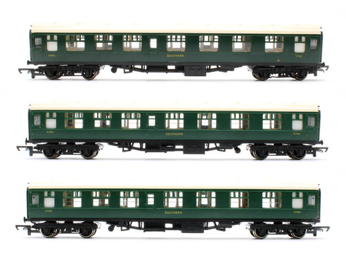 Hornby gauge rake of 3 - hornby,