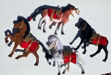 Toys R Us Chestnut Ridge 4 Piece Horse Figures Brown White Black Red