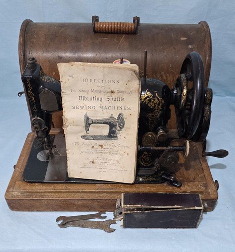 Antique 1893 singer - antique, vibrating