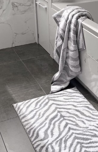 Zebra jacquard bath towels - jacquard,