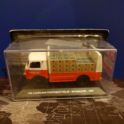Atlas scale diecast van - 1:43,