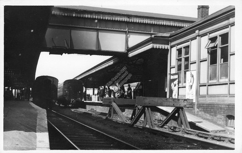 Chippenham train station - chippenham,