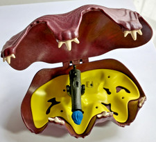 Playmobil Ghost Pirate's Giant Clam Shell and Cannon in VGC.