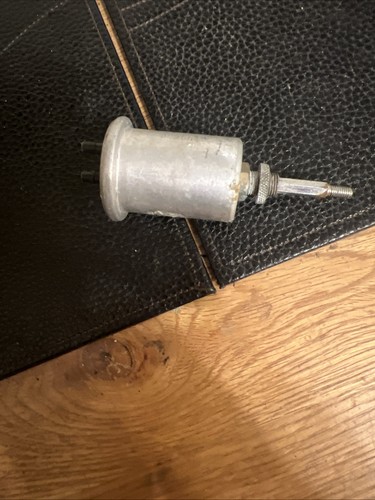 Windscreen washer manual pump - windscreen,