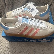 ADIDAS MUNCHEN 24  SIZE 8.5