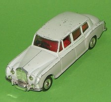 Dinky / 198 Rolls Royce Phantom V in Pale Duotone Grey