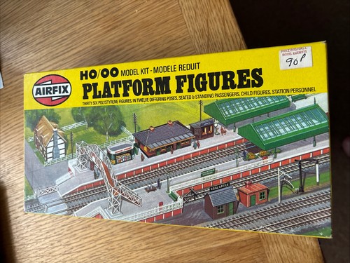 Airfix platform figures - 1/72,
